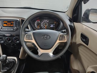 Used 2020 Hyundai New Santro 1.1 Magna Petrol Manual interior STEERING VIEW