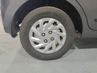 Used 2020 Hyundai New Santro 1.1 Magna Petrol Manual tyres RIGHT REAR TYRE RIM VIEW