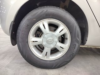 Used 2012 Hyundai i20 [2012-2014] Asta 1.4 CRDI Diesel Manual tyres RIGHT REAR TYRE RIM VIEW