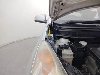 Used 2012 Hyundai i20 [2012-2014] Asta 1.4 CRDI Diesel Manual engine ENGINE RIGHT SIDE HINGE & APRON VIEW
