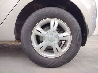 Used 2012 Hyundai i20 [2012-2014] Asta 1.4 CRDI Diesel Manual tyres LEFT REAR TYRE RIM VIEW