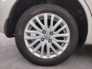 Used 2018 Maruti Suzuki Dzire [2017-2020] ZDI Diesel Manual tyres RIGHT REAR TYRE RIM VIEW