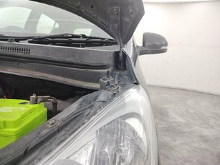 Used 2011 Hyundai i10 Sportz 1.2 Kappa2 Petrol Manual engine ENGINE LEFT SIDE HINGE & APRON VIEW