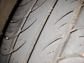 Used 2011 Hyundai i10 Sportz 1.2 Kappa2 Petrol Manual tyres RIGHT REAR TYRE TREAD VIEW