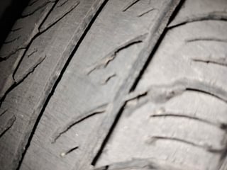 Used 2011 Hyundai i10 Sportz 1.2 Kappa2 Petrol Manual tyres RIGHT FRONT TYRE TREAD VIEW