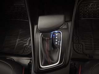 Used 2023 Hyundai Verna SX (O) 1.5 Turbo Petrol DCT Petrol Automatic interior GEAR  KNOB VIEW