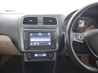 Used 2019 Volkswagen Ameo [2016-2020] 1.0 Highline Plus Petrol Petrol Manual interior MUSIC SYSTEM & AC CONTROL VIEW