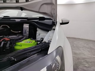 Used 2019 Volkswagen Ameo [2016-2020] 1.0 Highline Plus Petrol Petrol Manual engine ENGINE LEFT SIDE HINGE & APRON VIEW