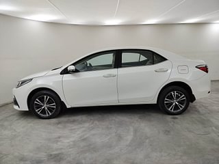 Used 2019 Toyota Corolla Altis [2017-2020] VL CVT Petrol Petrol Automatic exterior LEFT SIDE VIEW