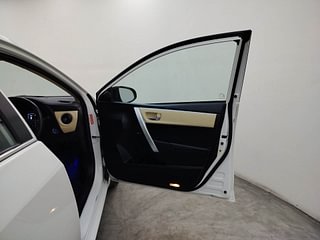 Used 2019 Toyota Corolla Altis [2017-2020] VL CVT Petrol Petrol Automatic interior RIGHT FRONT DOOR OPEN VIEW
