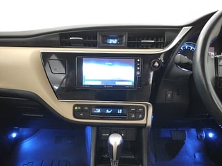 Used 2019 Toyota Corolla Altis [2017-2020] VL CVT Petrol Petrol Automatic interior MUSIC SYSTEM & AC CONTROL VIEW