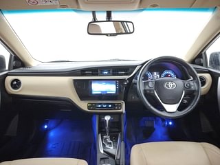 Used 2019 Toyota Corolla Altis [2017-2020] VL CVT Petrol Petrol Automatic interior DASHBOARD VIEW