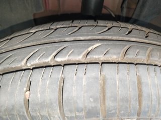 Used 2020 Renault Triber RXT Petrol Manual tyres LEFT FRONT TYRE TREAD VIEW