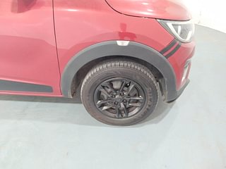 Used 2020 Renault Triber RXT Petrol Manual tyres RIGHT FRONT TYRE RIM VIEW