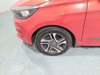 Used 2020 Tata Tiago XZA Plus Dual Tone Roof AMT Petrol Automatic tyres LEFT FRONT TYRE RIM VIEW