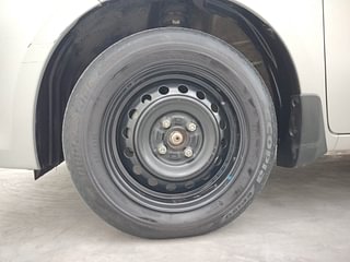 Used 2023 Maruti Suzuki Celerio VXi CNG Petrol+cng Manual tyres LEFT FRONT TYRE RIM VIEW