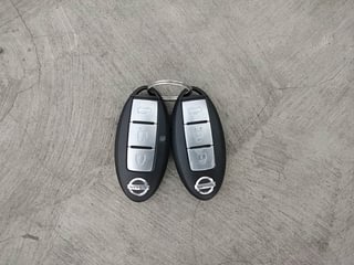 Used 2013 Nissan Sunny [2011-2014] XV Petrol Manual extra CAR KEY VIEW