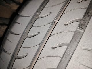 Used 2021 Hyundai New i20 Asta 1.0 Turbo IMT Petrol Manual tyres LEFT REAR TYRE TREAD VIEW