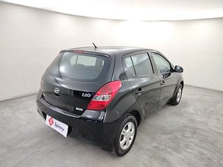 Used 2012 Hyundai i20 [2012-2014] Sportz 1.4 CRDI Diesel Manual exterior RIGHT REAR CORNER VIEW