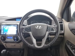 Used 2012 Hyundai i20 [2012-2014] Sportz 1.4 CRDI Diesel Manual interior STEERING VIEW