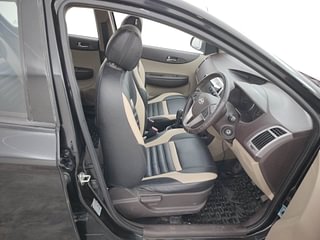 Used 2012 Hyundai i20 [2012-2014] Sportz 1.4 CRDI Diesel Manual interior RIGHT SIDE FRONT DOOR CABIN VIEW