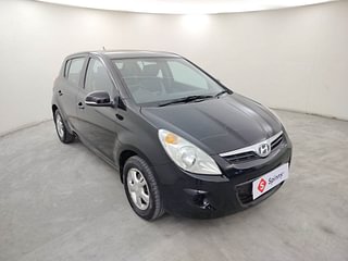 Used 2012 Hyundai i20 [2012-2014] Sportz 1.4 CRDI Diesel Manual exterior RIGHT FRONT CORNER VIEW