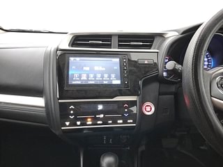 Used 2022 Honda Jazz ZX CVT Petrol Automatic interior MUSIC SYSTEM & AC CONTROL VIEW