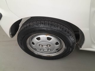 Used 2014 Hyundai Santro Xing [2007-2014] GL Petrol Manual tyres RIGHT REAR TYRE RIM VIEW