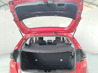 Used 2020 Tata Altroz XT 1.5 Diesel Manual interior DICKY INSIDE VIEW