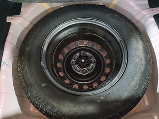 Used 2020 Tata Altroz XT 1.5 Diesel Manual tyres SPARE TYRE VIEW