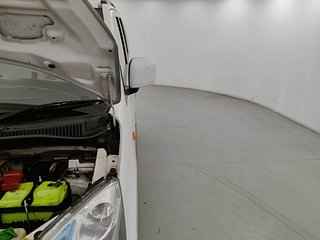 Used 2017 Maruti Suzuki Wagon R 1.0 [2015-2019] VXI AMT Petrol Automatic engine ENGINE LEFT SIDE HINGE & APRON VIEW