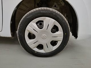 Used 2017 Maruti Suzuki Wagon R 1.0 [2015-2019] VXI AMT Petrol Automatic tyres RIGHT FRONT TYRE RIM VIEW