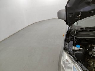 Used 2014 Maruti Suzuki Wagon R 1.0 [2010-2019] VXi Petrol Manual engine ENGINE RIGHT SIDE HINGE & APRON VIEW