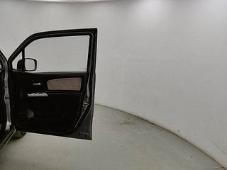 Used 2014 Maruti Suzuki Wagon R 1.0 [2010-2019] VXi Petrol Manual interior RIGHT FRONT DOOR OPEN VIEW