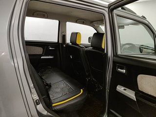 Used 2014 Maruti Suzuki Wagon R 1.0 [2010-2019] VXi Petrol Manual interior RIGHT SIDE REAR DOOR CABIN VIEW