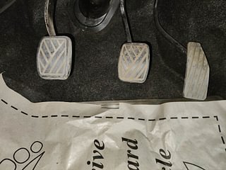 Used 2014 Maruti Suzuki Wagon R 1.0 [2010-2019] VXi Petrol Manual interior PEDALS VIEW
