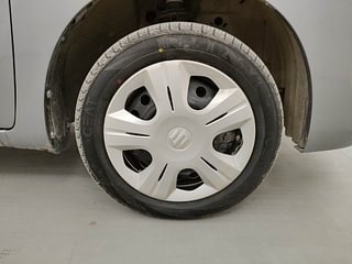 Used 2014 Maruti Suzuki Wagon R 1.0 [2010-2019] VXi Petrol Manual tyres RIGHT FRONT TYRE RIM VIEW