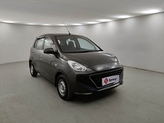 Used 2021 Hyundai New Santro 1.1 Magna Petrol Manual exterior RIGHT FRONT CORNER VIEW