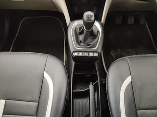 Used 2021 Hyundai New Santro 1.1 Magna Petrol Manual interior GEAR  KNOB VIEW