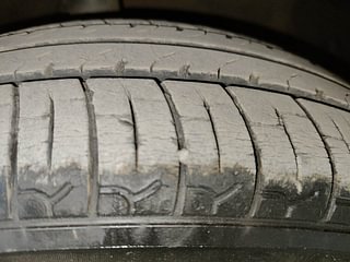 Used 2021 Hyundai New Santro 1.1 Magna Petrol Manual tyres RIGHT FRONT TYRE TREAD VIEW