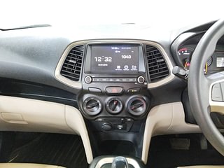 Used 2022 Hyundai New Santro 1.1 Sportz AMT Petrol Automatic interior MUSIC SYSTEM & AC CONTROL VIEW