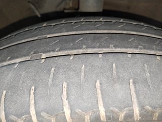 Used 2022 Hyundai New Santro 1.1 Sportz AMT Petrol Automatic tyres RIGHT FRONT TYRE TREAD VIEW