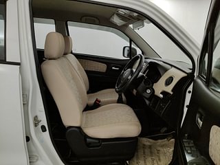 Used 2018 Maruti Suzuki Wagon R 1.0 [2010-2019] VXi Petrol Manual interior RIGHT SIDE FRONT DOOR CABIN VIEW