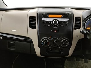 Used 2018 Maruti Suzuki Wagon R 1.0 [2010-2019] VXi Petrol Manual interior MUSIC SYSTEM & AC CONTROL VIEW