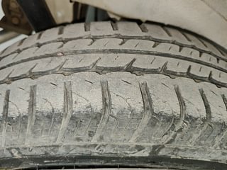 Used 2018 Maruti Suzuki Wagon R 1.0 [2010-2019] VXi Petrol Manual tyres RIGHT REAR TYRE TREAD VIEW
