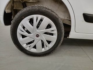 Used 2018 Maruti Suzuki Wagon R 1.0 [2010-2019] VXi Petrol Manual tyres RIGHT REAR TYRE RIM VIEW