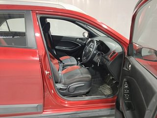 Used 2019 Hyundai i20 Active [2015-2020] 1.2 S Petrol Manual interior RIGHT SIDE FRONT DOOR CABIN VIEW