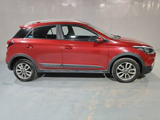 Used 2019 Hyundai i20 Active [2015-2020] 1.2 S Petrol Manual exterior RIGHT SIDE VIEW