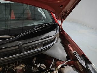 Used 2019 Hyundai i20 Active [2015-2020] 1.2 S Petrol Manual engine ENGINE LEFT SIDE HINGE & APRON VIEW