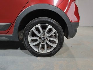 Used 2019 Hyundai i20 Active [2015-2020] 1.2 S Petrol Manual tyres LEFT REAR TYRE RIM VIEW